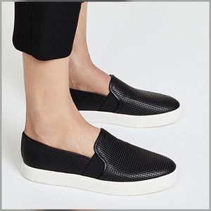 Vince. Leather Slip-on Sneakers Blair Black 5.5